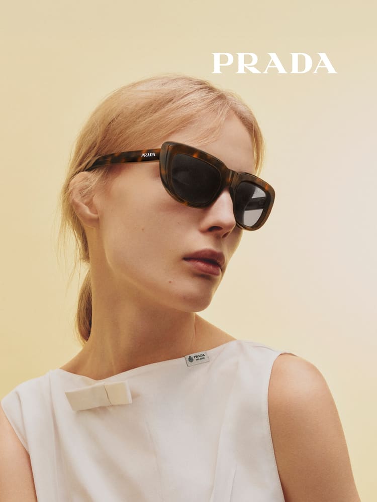 Sonnenbrille mit kräftigem Rahmen